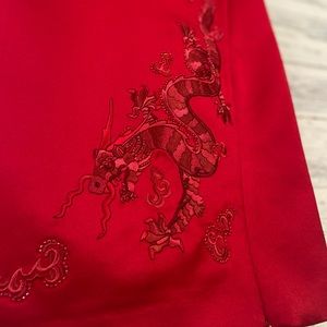 NWT Maggy London Beaded Dragon Cocktail Dress with Leg Slit in Ruby Red, Size 12